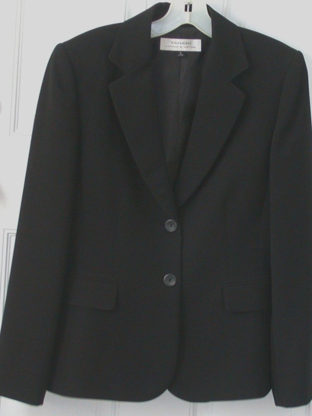 2 Pc Tahari Arthur S. Levine Black Pant Suit Size 6